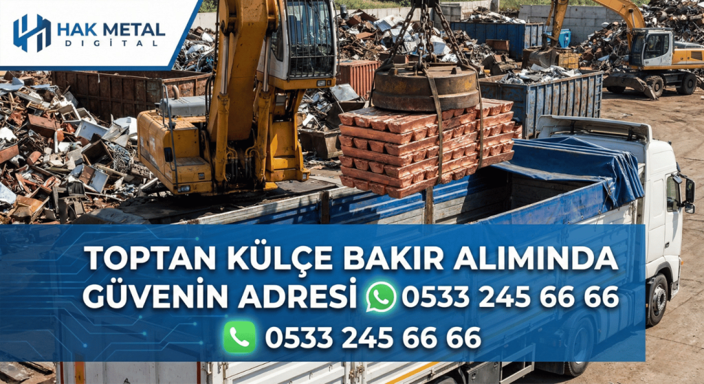 Açık sanayi sahasında iş makinesi ve vinç yardımıyla nakliye tırına yüklenen toptan ağır tonajlı külçe bakır hurdaları Hak Metal.